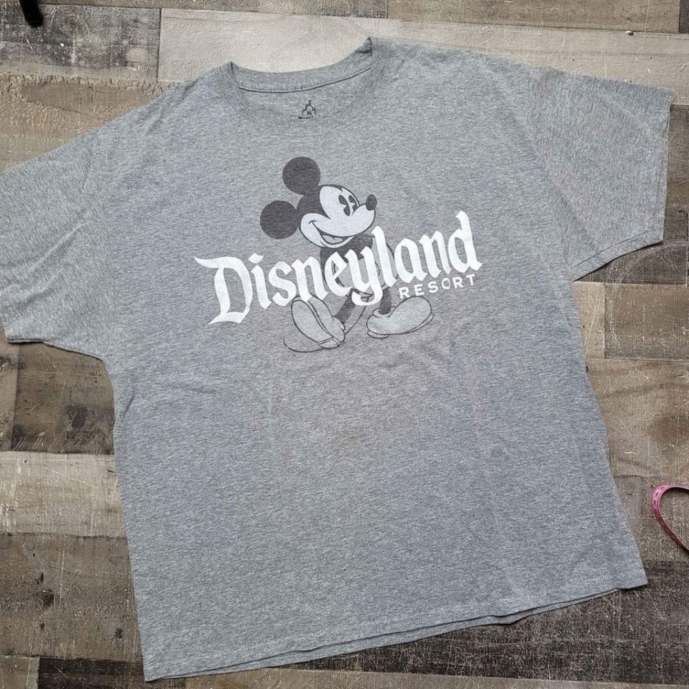 Mickey Mouse Disneyland Resort shirt - Picture 2 of 6